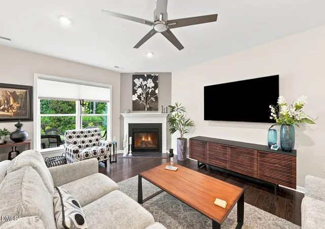 4th image of 956 Coast Grade St, Wake Forest, NC 27587 | MLS# 10187193