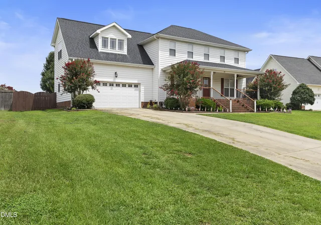 Photo 4 of Single family home for sale at 191 Golden Oats Dr, Angier, NC 27501 | MLS# 10185461 | Listing updated on 2026-10-07