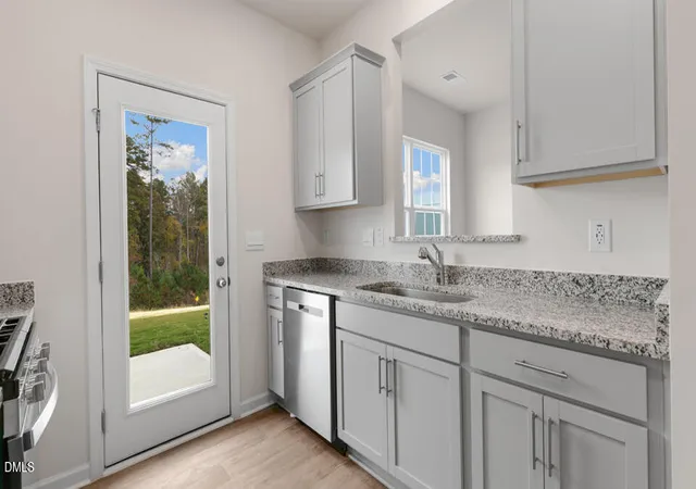 5th image of 136 Starlight St, Sanford, NC 27330 | MLS# 10185454