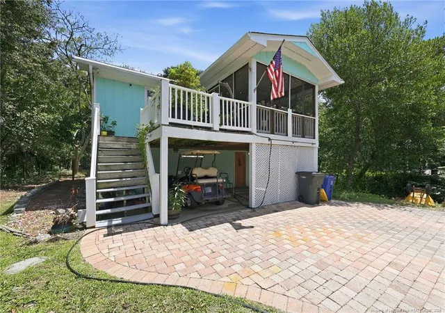 Photo 2 of Single family home for sale at 112 Purdie Dr, Emerald Isle, NC 28594 | MLS# 767474 | Listing updated on 2026-09-19