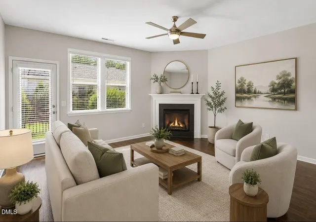 Photo 4 of Townhouse for sale at 506 Aronia Dr, Hillsborough, NC 27278 | MLS# 10185808 | Listing updated on 2026-09-08