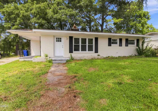 1st image of 605 Sunnyside Ln W, Wilson, NC 27893 | MLS# 10186344