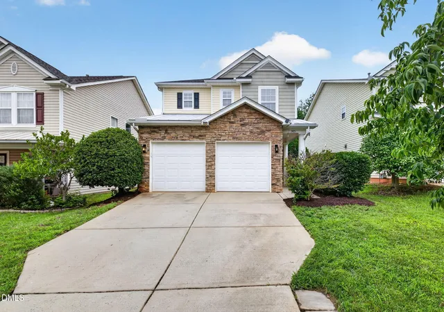 1st image of 305 Palmdale Ct, Holly Springs, NC 27540 | MLS# 10185765