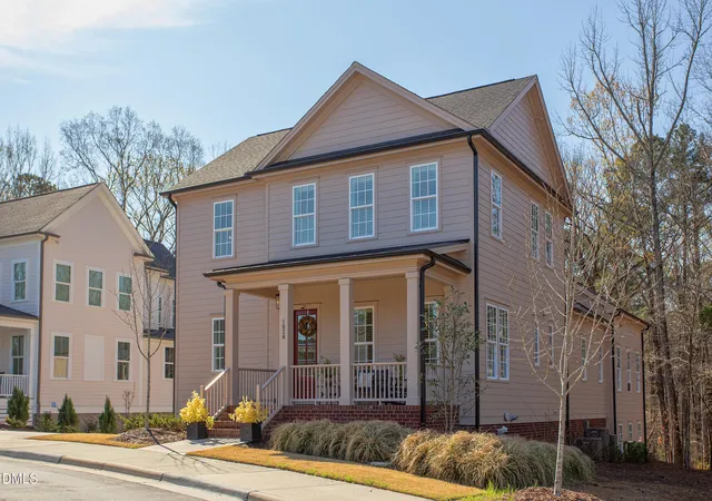 2nd image of 1028 Whitehall Cir, Durham, NC 27713 | MLS# 10185689