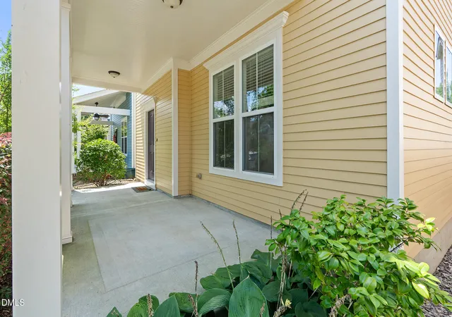 Photo 1 of Single family home for sale at 19 Pokeberry Bnd Dr, Chapel Hill, NC 27516 | MLS# 10185540 | Listing updated on 2026-09-15