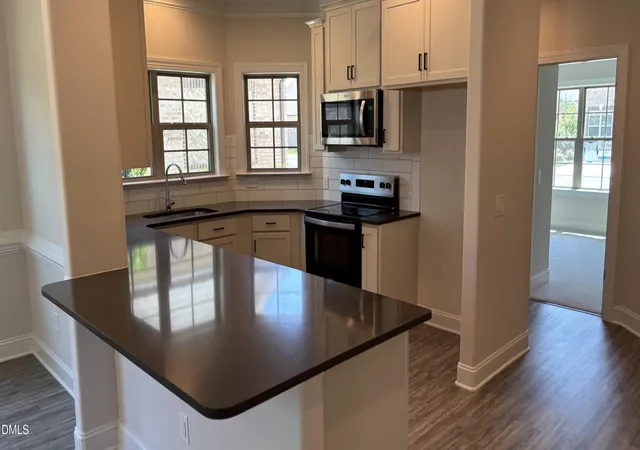 4th image of 1042 Beechcraft Dr, Mebane, NC 27302 | MLS# 10185521