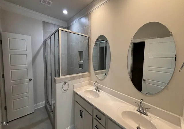Photo 4 of Townhouse for sale at 1042 Beechcraft Dr, Mebane, NC 27302 | MLS# 10185521 | Listing updated on 2026-10-01