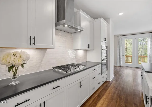 Photo 4 of Townhouse for sale at 2077 Eva Pearl Dr, Apex, NC 27502 | MLS# 10185572 | Listing updated on 2026-09-06