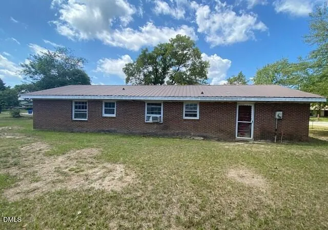 Photo 2 of Sale Pending at 5514 Livingston Dr, Fayetteville, NC 28311 | MLS# 10185546 | Listing updated on 2026-09-18