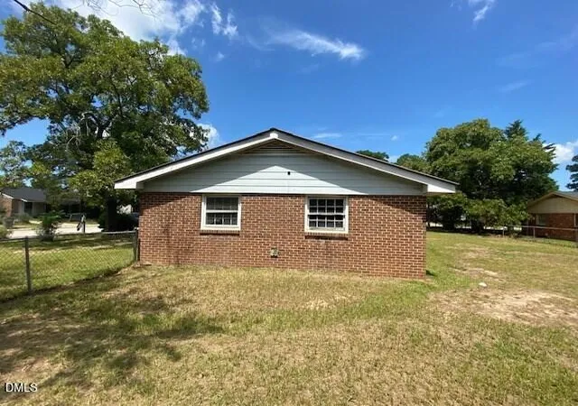 Photo 3 of Sale Pending at 5514 Livingston Dr, Fayetteville, NC 28311 | MLS# 10185546 | Listing updated on 2026-09-18