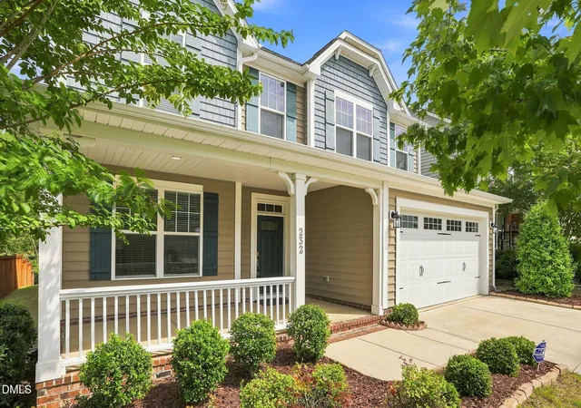 Photo 2 of Single family home for sale at 232 Turner Oaks Dr, Cary, NC 27519 | MLS# 10186405 | Listing updated on 2026-09-17