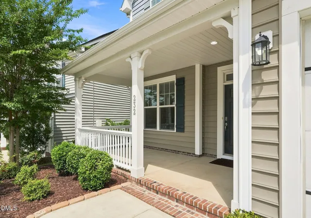 Photo 3 of Single family home for sale at 232 Turner Oaks Dr, Cary, NC 27519 | MLS# 10186405 | Listing updated on 2026-09-17