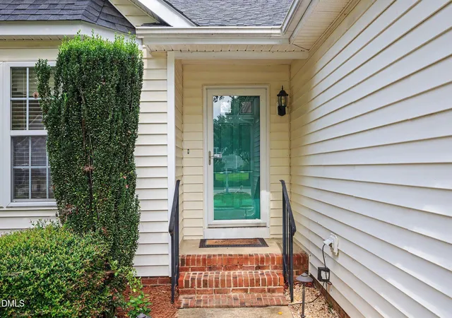 Photo 3 of Sale Pending at 3 Sawmill Ln, Durham, NC 27712 | MLS# 10186956 | Listing updated on 2026-09-16