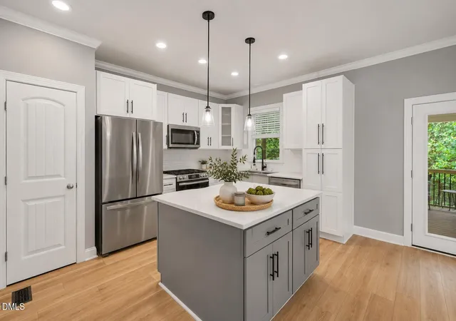 5th image of 1605 Essexwood Dr, Fuquay Varina, NC 27526 | MLS# 10186975