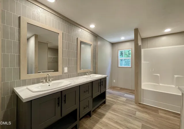 Photo 4 of Single family home for sale at 978 Mcneill Hobbs Rd, Bunnlevel, NC 28323 | MLS# 10185562 | Listing updated on 2026-09-01