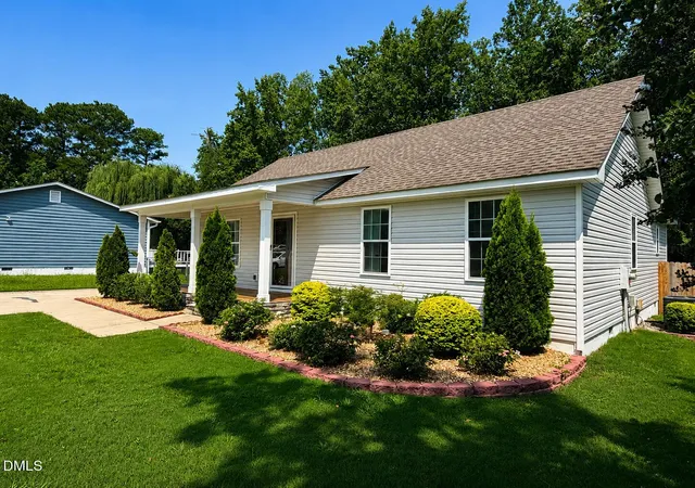2nd image of 117 Elfreth Ln, Spring Lake, NC 28390 | MLS# 10188055