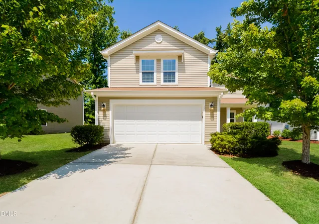 Photo 1 of Single family home for sale at 17 Eddy Trl, Durham, NC 27703 | MLS# 10185561 | Listing updated on 2026-10-07