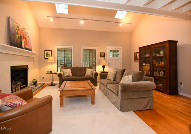 5th image of 512 Marion Wy, Chapel Hill, NC 27516 | MLS# 10186466