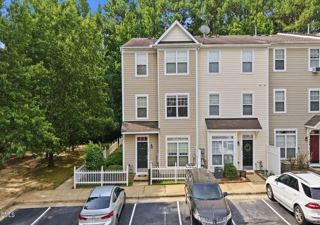 1st image of 8621 Neuse Club Ln, Raleigh, NC 27616 | MLS# 10187219