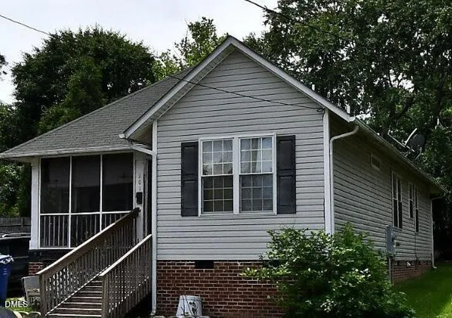 1st image of 201 Lawrence St, Fuquay Varina, NC 27526 | MLS# 10186922