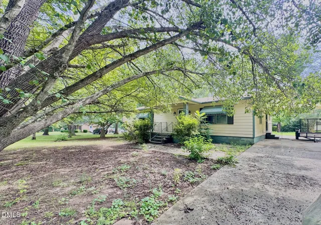 2nd image of 362 Country Acres Rd, Henderson, NC 27537 | MLS# 10185916