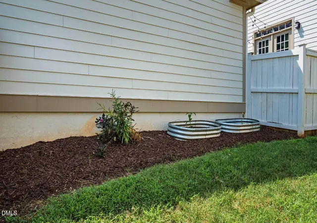 35th image of 312 Della St, Chapel Hill, NC 27516 | MLS# 10186432