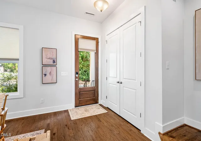 Photo 3 of Single family home for sale at 312 Della St, Chapel Hill, NC 27516 | MLS# 10186432 | Listing updated on 2026-08-24