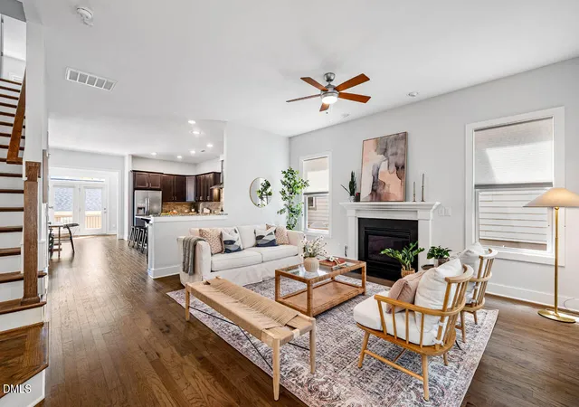 Photo 3 of Sale Pending at 312 Della St, Chapel Hill, NC 27516 | MLS# 10186432 | Listing updated on 2026-09-27