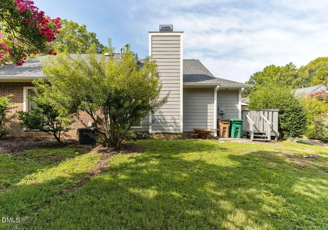 32nd image of 141 Clancy Cir, Cary, NC 27511 | MLS# 10185992
