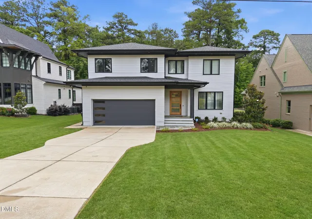 Photo 1 of Single family home for sale at 3418 Edgemont Dr, Raleigh, NC 27612 | MLS# 10186101 | Listing updated on 2026-08-31