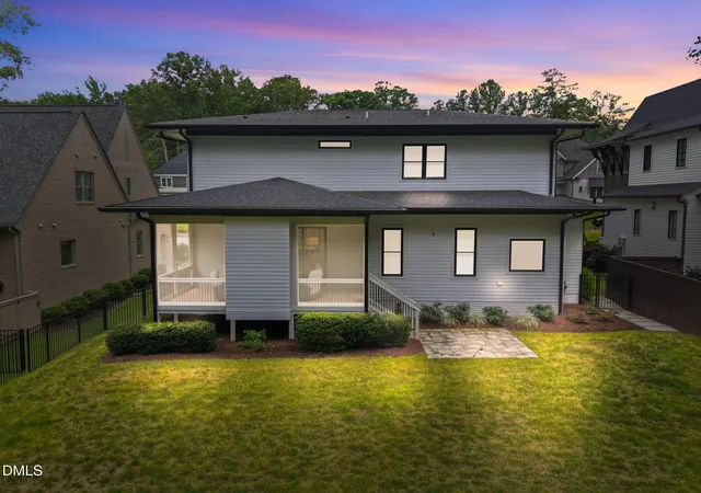 Photo 2 of Single family home for sale at 3418 Edgemont Dr, Raleigh, NC 27612 | MLS# 10186101 | Listing updated on 2026-08-31