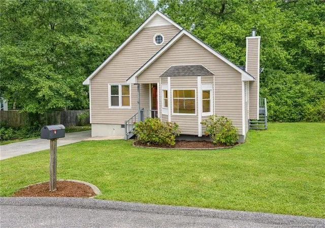 Photo 3 of Sale Pending at 110 Bruce Ln, Spring Lake, NC 28390 | MLS# 767277 | Listing updated on 2026-08-14