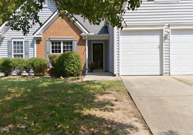 1st image of 103 Atkinson Ct, Apex, NC 27502 | MLS# 10185947