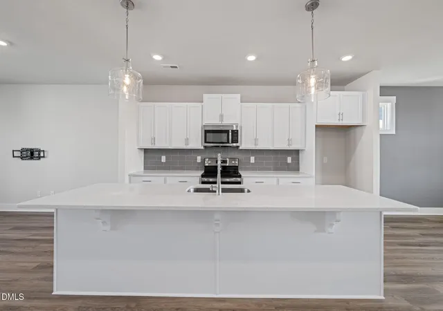 Photo 4 of Single family home for sale at 1341 Piper Hl Ln, Wake Forest, NC 27587 | MLS# 10187678 | Listing updated on 2026-09-24