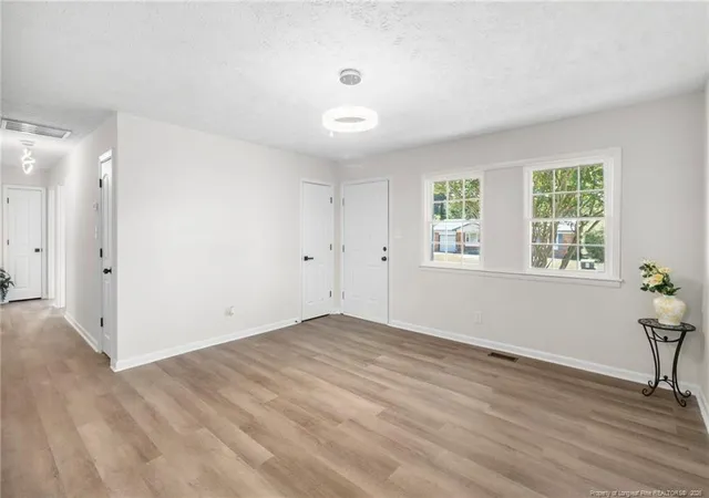 4th image of 1609 Grandview Dr, Fayetteville, NC 28314 | MLS# 767560