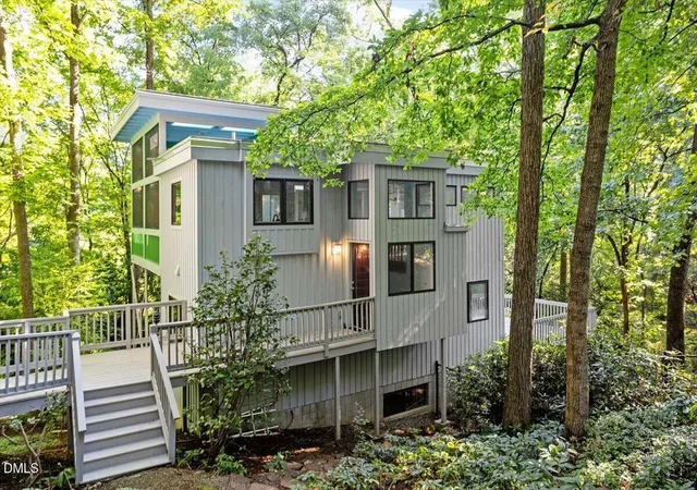Photo 2 of Single family home for sale at 195 Marilyn Ln, Chapel Hill, NC 27514 | MLS# 10185700 | Listing updated on 2026-08-31