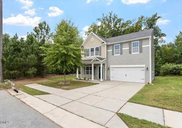 Photo 3 of Single family home for sale at 3652 Tule Spring St, Raleigh, NC 27610 | MLS# 10186259 | Listing updated on 2026-09-24