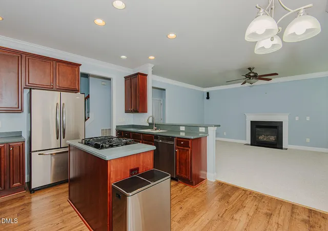3rd image of 319 Large Oak Ln, Mebane, NC 27302 | MLS# 10185698