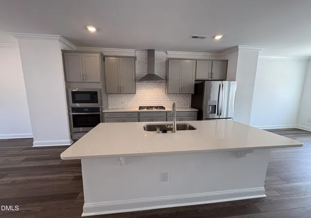 Photo 4 of Townhouse for sale at 2339 Stevens Pass Sta, Apex, NC 27502 | MLS# 10185667 | Listing updated on 2026-10-05