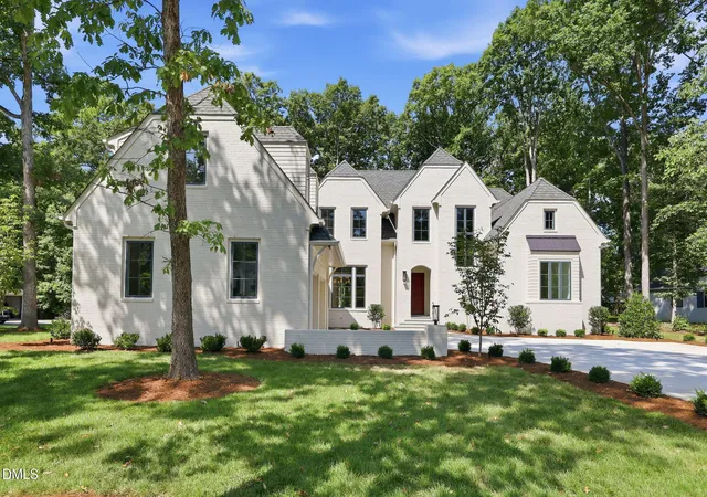 2nd image of 4 Kimberly Dr, Durham, NC 27707 | MLS# 10187534