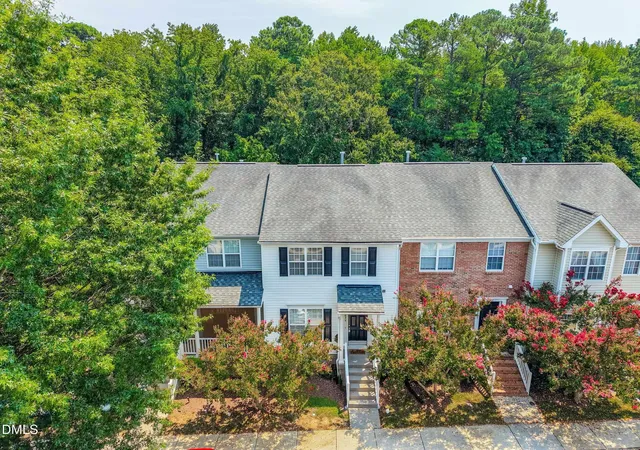 Photo 2 of Townhouse for sale at 3024 Settle In Ln, Raleigh, NC 27614 | MLS# 10186193 | Listing updated on 2026-09-15