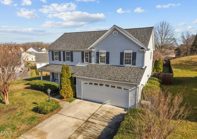3rd image of 102 Redstone Dr, Gibsonville, NC 27249 | MLS# 10185677