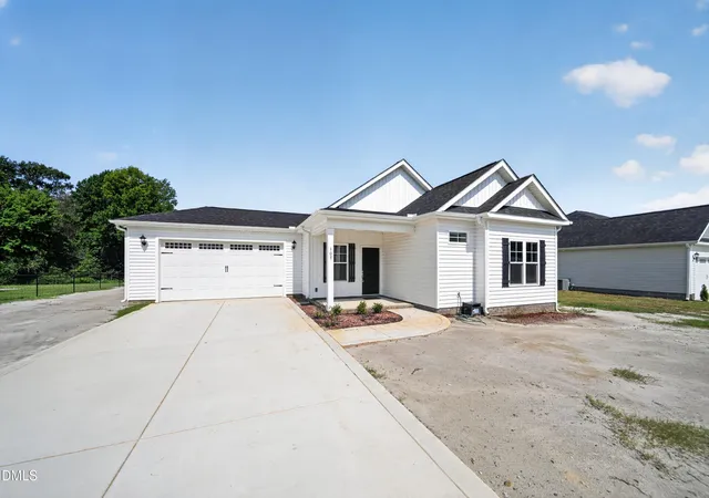 Photo 2 of Single family home for sale at 107 Sagewood Dr, Dudley, NC 28333 | MLS# 10185827 | Listing updated on 2026-09-07
