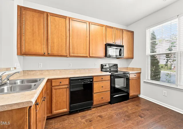 4th image of 100 Stratford Lakes Dr #127, Durham, NC 27713 | MLS# 10185755