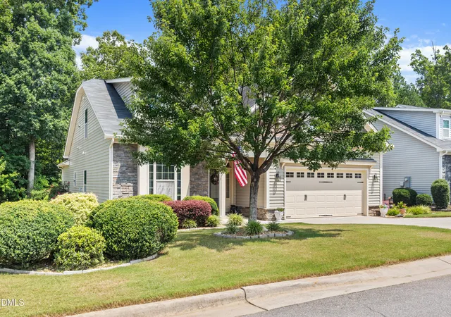 Photo 1 of Single family home for sale at 331 Sugarberry Ln, Clayton, NC 27527 | MLS# 10188863 | Listing updated on 2026-09-17