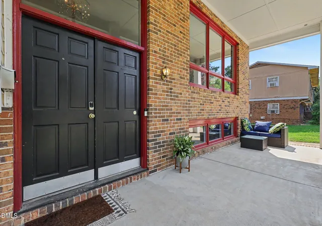 Photo 2 of Single family home for sale at 1416 Lions Way, Raleigh, NC 27604 | MLS# 10185955 | Listing updated on 2026-08-25