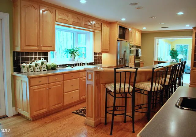 3rd image of 2062 Nottingham Ln, Burlington, NC 27215 | MLS# 10185871