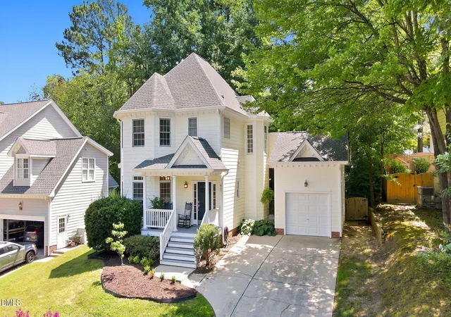 2nd image of 617 Scotts Ridge Trl, Apex, NC 27502 | MLS# 10187824