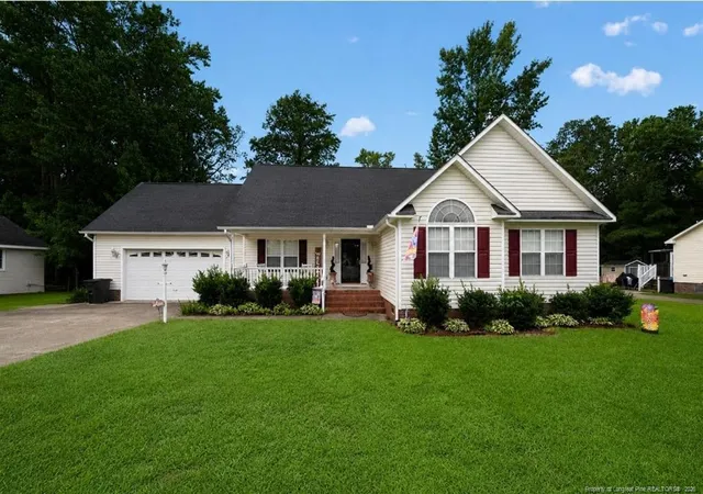 Photo 1 of Sale Pending at 2917 Ellsworth Dr, Greenville, NC 27834 | MLS# 767581 | Listing updated on 2026-09-04