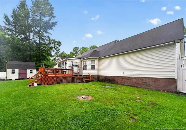 Photo 3 of Sale Pending at 2917 Ellsworth Dr, Greenville, NC 27834 | MLS# 767581 | Listing updated on 2026-09-04